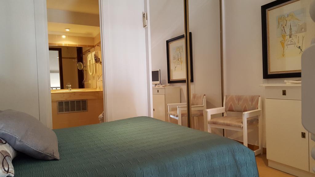 Hotel La Residencia كاذاكيس المظهر الخارجي الصورة