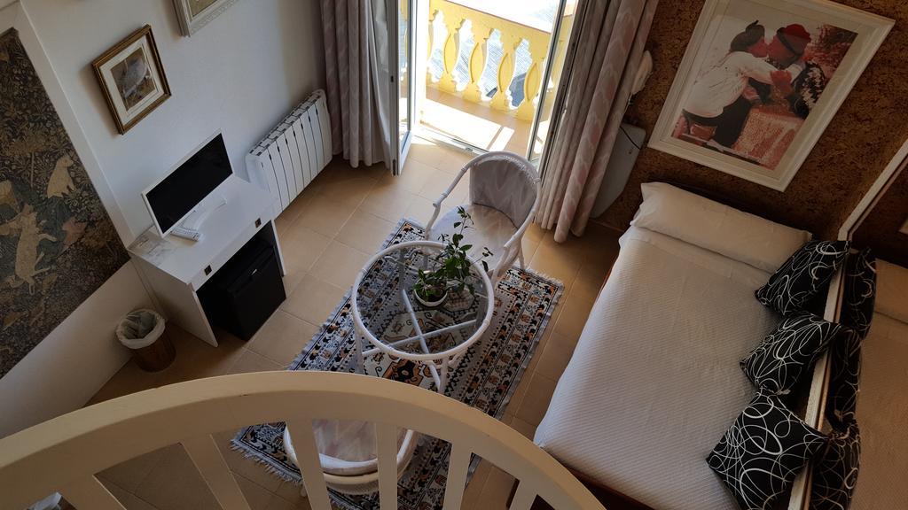 Hotel La Residencia كاذاكيس المظهر الخارجي الصورة