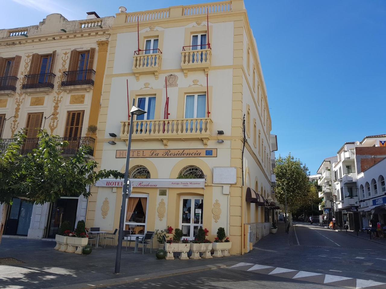 Hotel La Residencia كاذاكيس المظهر الخارجي الصورة